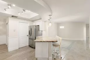 961 Collier Ct, Marco Island, FL 34145 - Photo 3