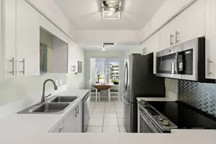 919 Huron Ct, Marco Island, FL 34145 - Photo 11