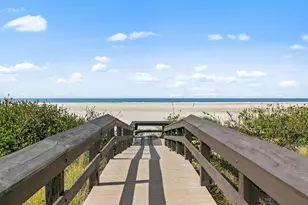 140 Seaview Ct, Marco Island, FL 34145 - Photo 21