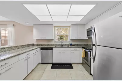 6680 Ilex Circle #3D, Naples, FL 34109 - Photo 5