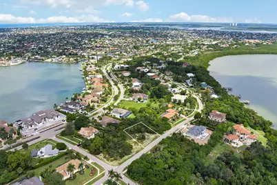 680 Inlet Drive #9, Marco Island, FL 34145 - Photo 5