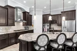 9369 Campanile Cir, Naples, FL 34114 - Photo 9
