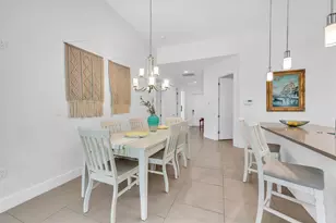 811 108th Ave N, Naples, FL 34108 - Photo 7