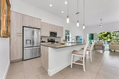 811 108th Avenue N, Naples, FL 34108 - Photo 3