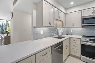 380 Seaview Ct, Marco Island, FL 34145 - Photo 11