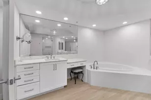 1060 Borghese Ln, Naples, FL 34114 - Photo 25