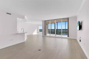 1060 Borghese Ln, Naples, FL 34114 - Photo 7