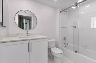 1060 Borghese Ln, Naples, FL 34114 - Photo 21