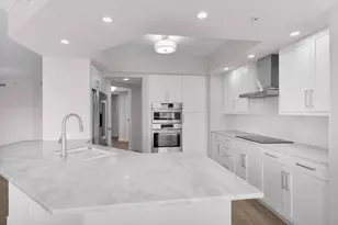 1060 Borghese Ln, Naples, FL 34114 - Photo 13