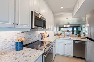 730 W Elkcam Cir, Marco Island, FL 34145 - Photo 7