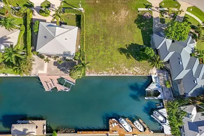 128 S Bahama Avenue #5, Marco Island, FL 34145 - Photo 5