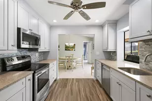 3434 Anton Ct, Naples, FL 34109 - Photo 11