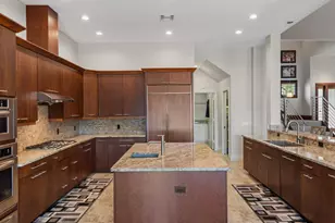 580 Goldcoast Ct, Marco Island, FL 34145 - Photo 17