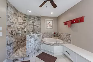 549 Tigertail Ct, Marco Island, FL 34145 - Photo 19