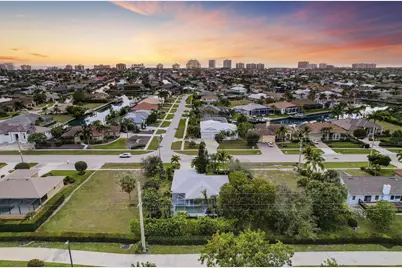 299 S Heathwood Drive, Marco Island, FL 34145 - Photo 47