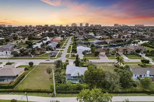 299 S Heathwood Dr, Marco Island, FL 34145 - Photo 47