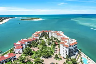 700 La Peninsula Blvd, Naples, FL 34113 - Photo 45