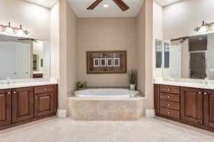 9284 Menaggio Ct, Naples, FL 34114 - Photo 19