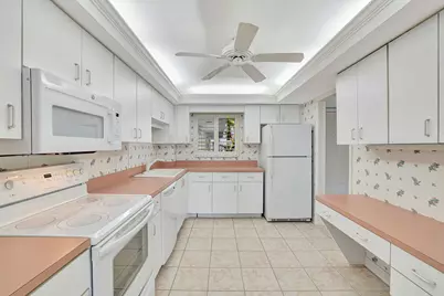 710 W Elkcam Circle #204, Marco Island, FL 34145 - Photo 5