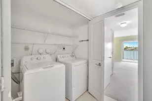 710 W Elkcam Cir, Marco Island, FL 34145 - Photo 15