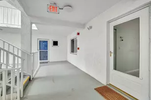 710 W Elkcam Cir, Marco Island, FL 34145 - Photo 13