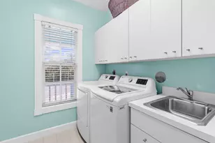 380 Periwinkle Ct, Marco Island, FL 34145 - Photo 25