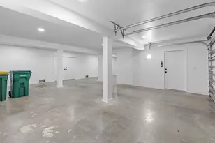 380 Periwinkle Ct, Marco Island, FL 34145 - Photo 31