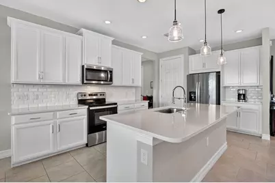 18725 Lake Hammock Drive, Naples, FL 34114 - Photo 11