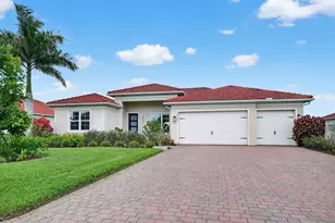 18725 Lake Hammock Dr, Naples, FL 34114 - Photo 5