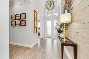 11241 Daphne Ct, Naples, FL 34120 - Photo 3