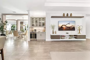 11241 Daphne Ct, Naples, FL 34120 - Photo 7