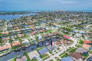 1641 Orleans Ct, Marco Island, FL 34145 - Photo 23