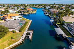 196 Richmond Ct, Marco Island, FL 34145 - Photo 43