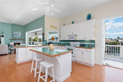 436 Driftwood Court, Marco Island, FL 34145 - Photo 5