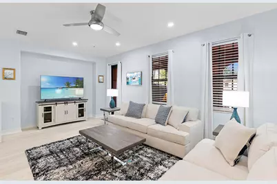 9110 Capistrano S #8402, Naples, FL 34113 - Photo 3