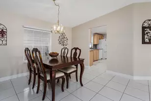 255 Riverwood Rd, Naples, FL 34114 - Photo 9