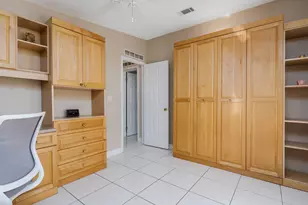 255 Riverwood Rd, Naples, FL 34114 - Photo 25