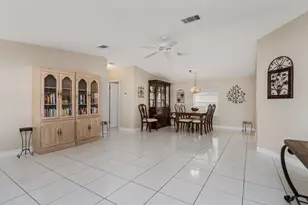 255 Riverwood Rd, Naples, FL 34114 - Photo 5