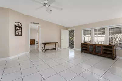 255 Riverwood Road, Naples, FL 34114 - Photo 7