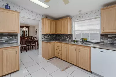 255 Riverwood Road, Naples, FL 34114 - Photo 11