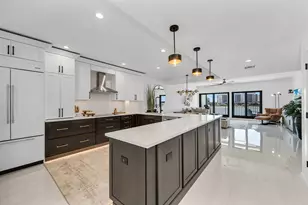 533 La Peninsula Blvd, Naples, FL 34113 - Photo 3