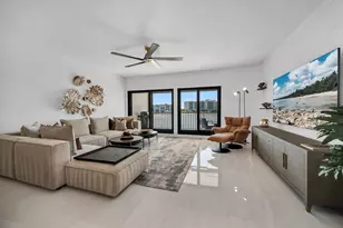 533 La Peninsula Blvd, Naples, FL 34113 - Photo 9