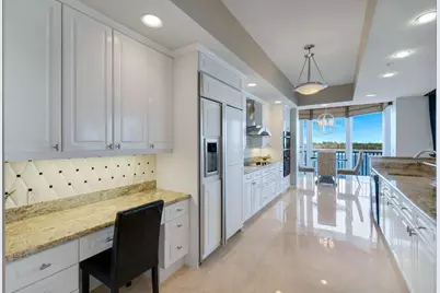 700 La Peninsula Boulevard #305, Naples, FL 34113 - Photo 7