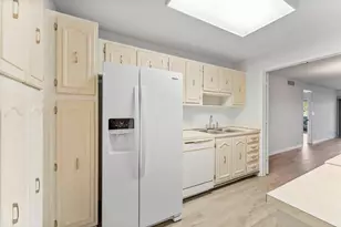 200 Pebble Beach Blvd, Naples, FL 34113 - Photo 13