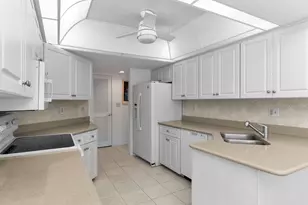 929 Collier Ct, Marco Island, FL 34145 - Photo 13