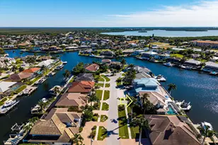 1819 Maywood Ct, Marco Island, FL 34145 - Photo 47