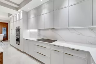 930 Cape Marco, Marco Island, FL 34145 - Photo 23