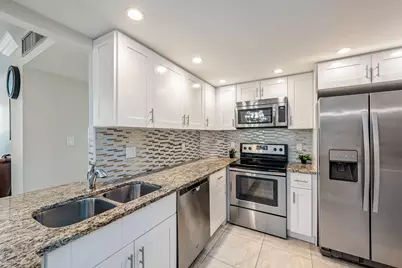 380 Seaview Court #1607, Marco Island, FL 34145 - Photo 3