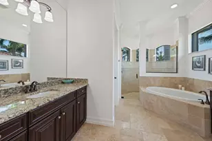 3273 Runaway Ln, Naples, FL 34114 - Photo 15