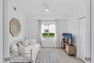 700 Saratoga Cir, Naples, FL 34104 - Photo 15